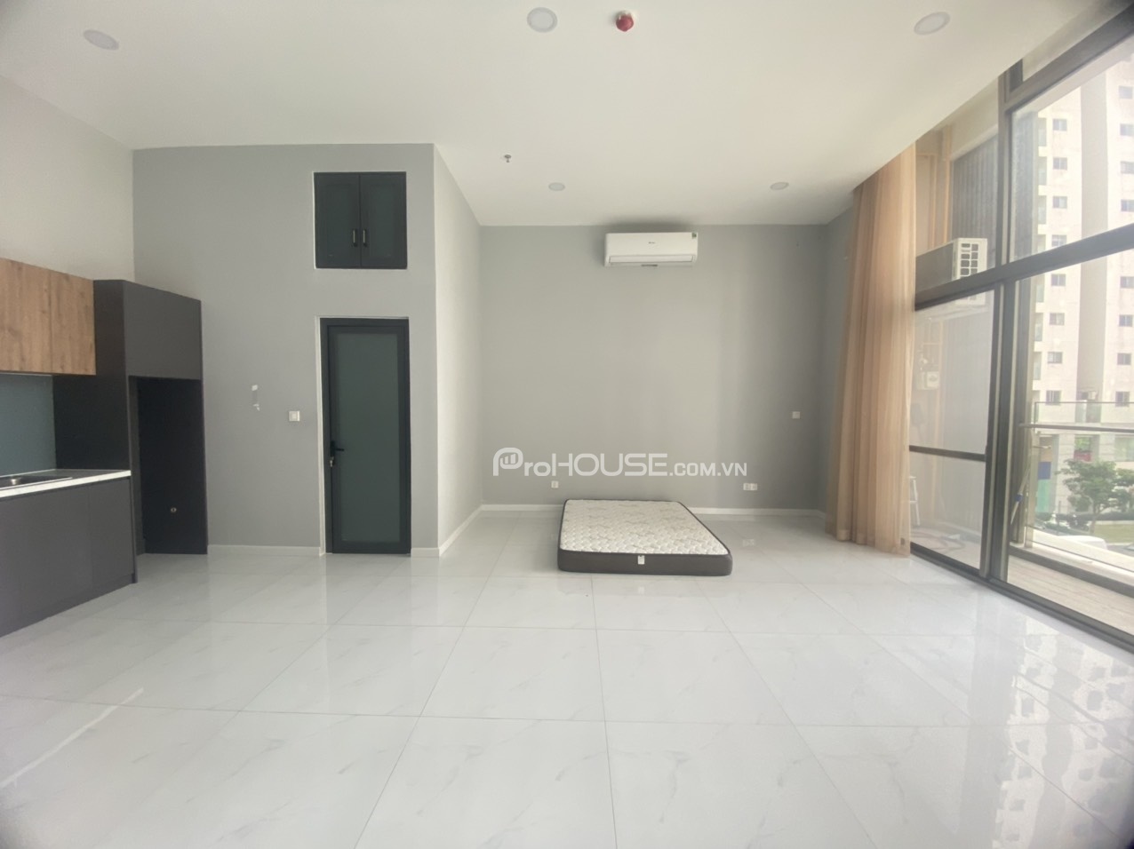 Shophouse for rent in Midtown Phu My Hung with cheap price