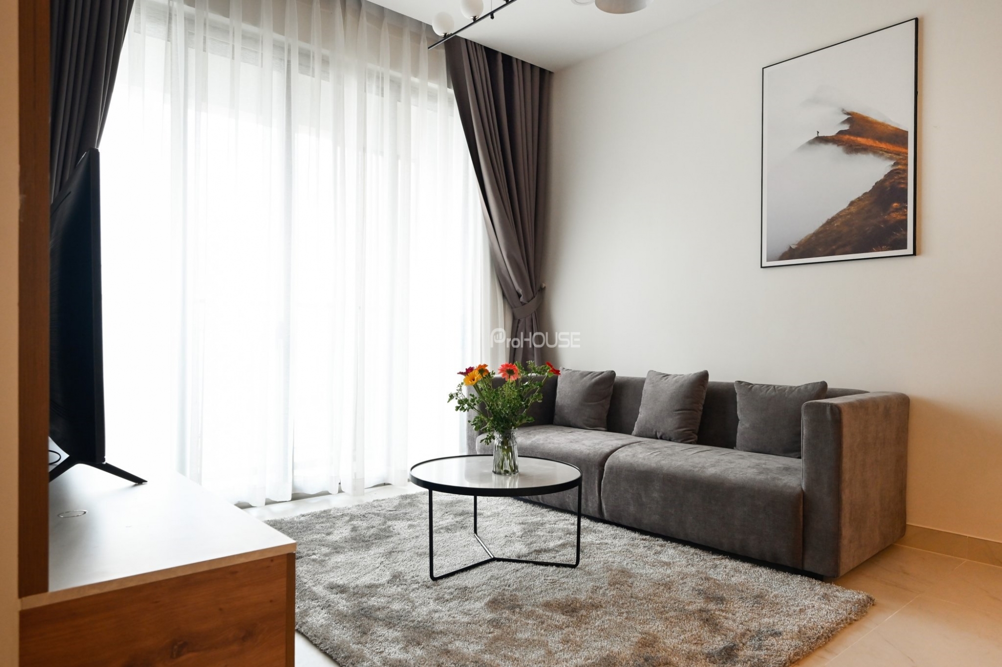 Fully furnished 2-bedroom apartment for rent at The Signature with beautiful and cozy interior