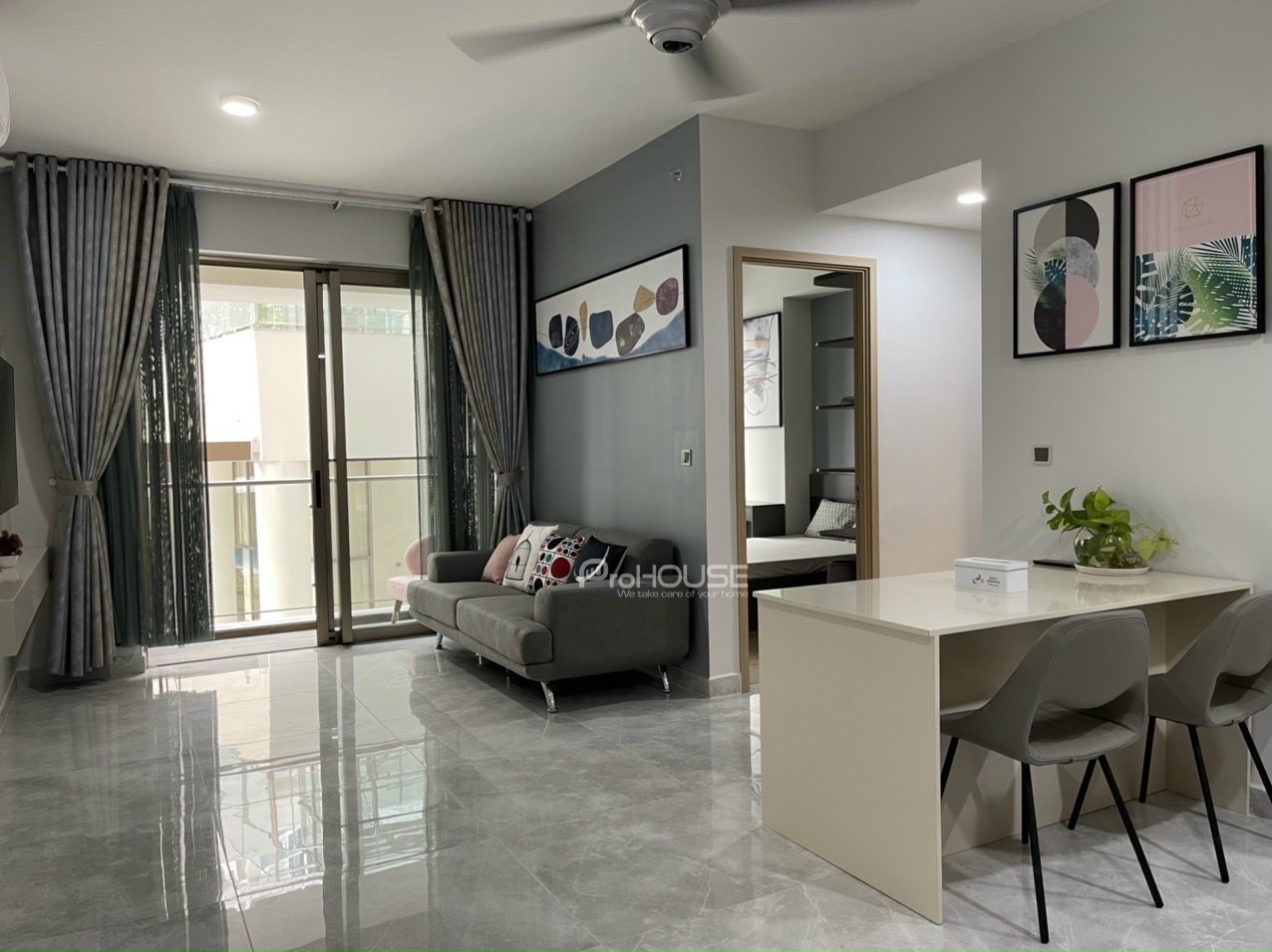 Modern 2 bedroom apartment for sale in Midtown with full furniture