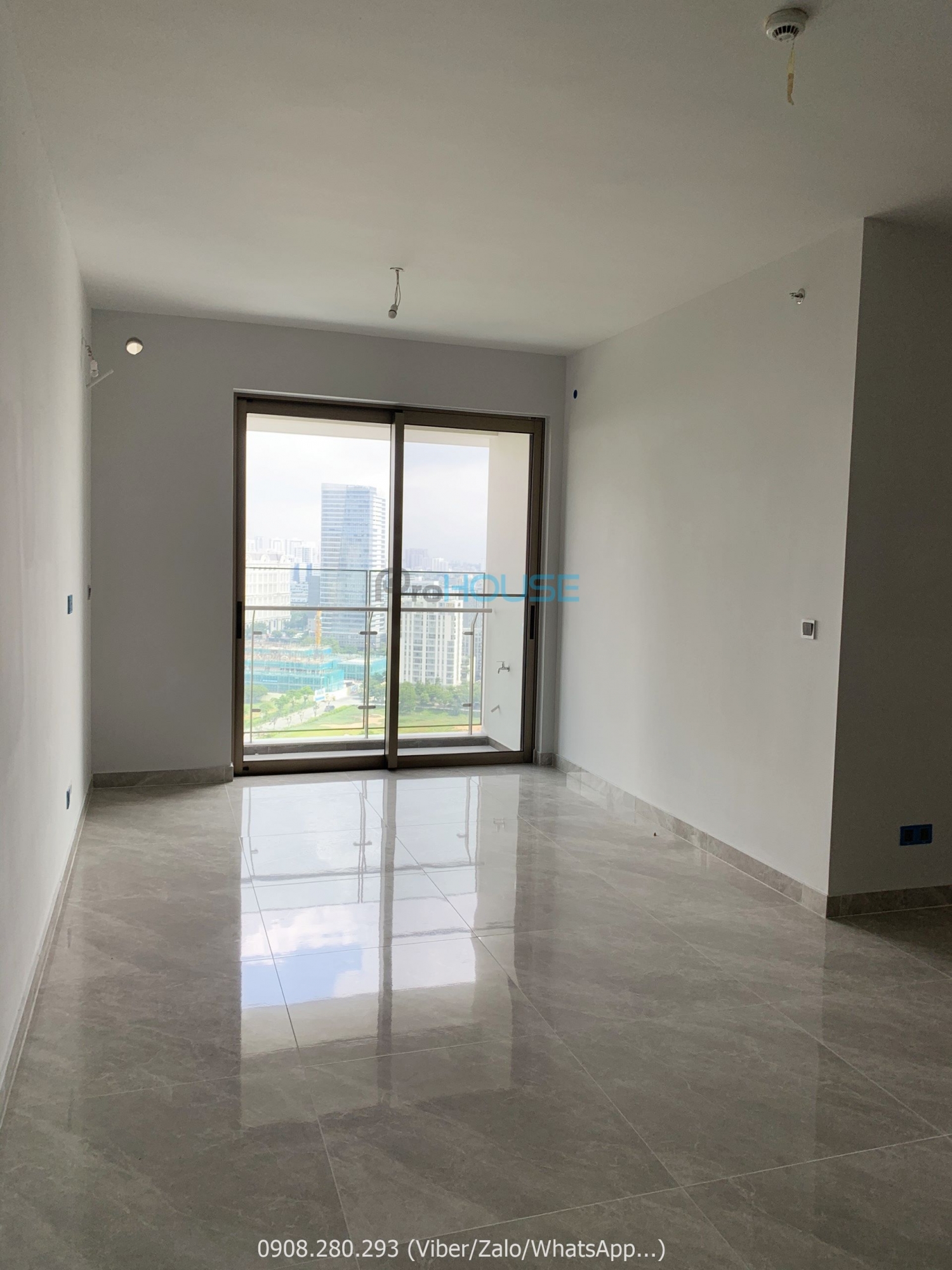 Good price 3 bedroom apartment for sale in Midtown Phu My Hung with foreign quota SPA