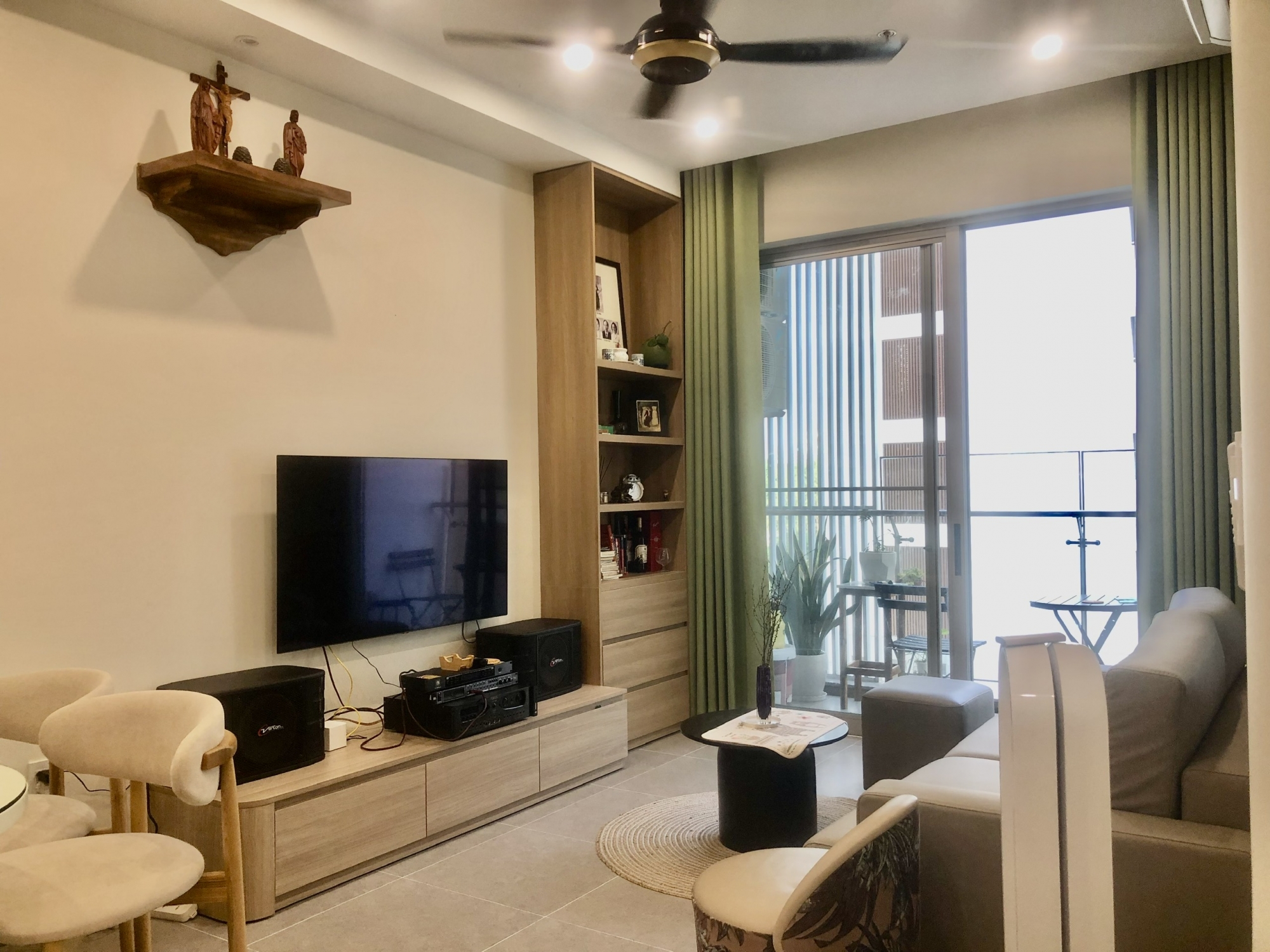 Cho thuê căn hộ Midtown 1 phòng ngủ full nội thất tiện nghi