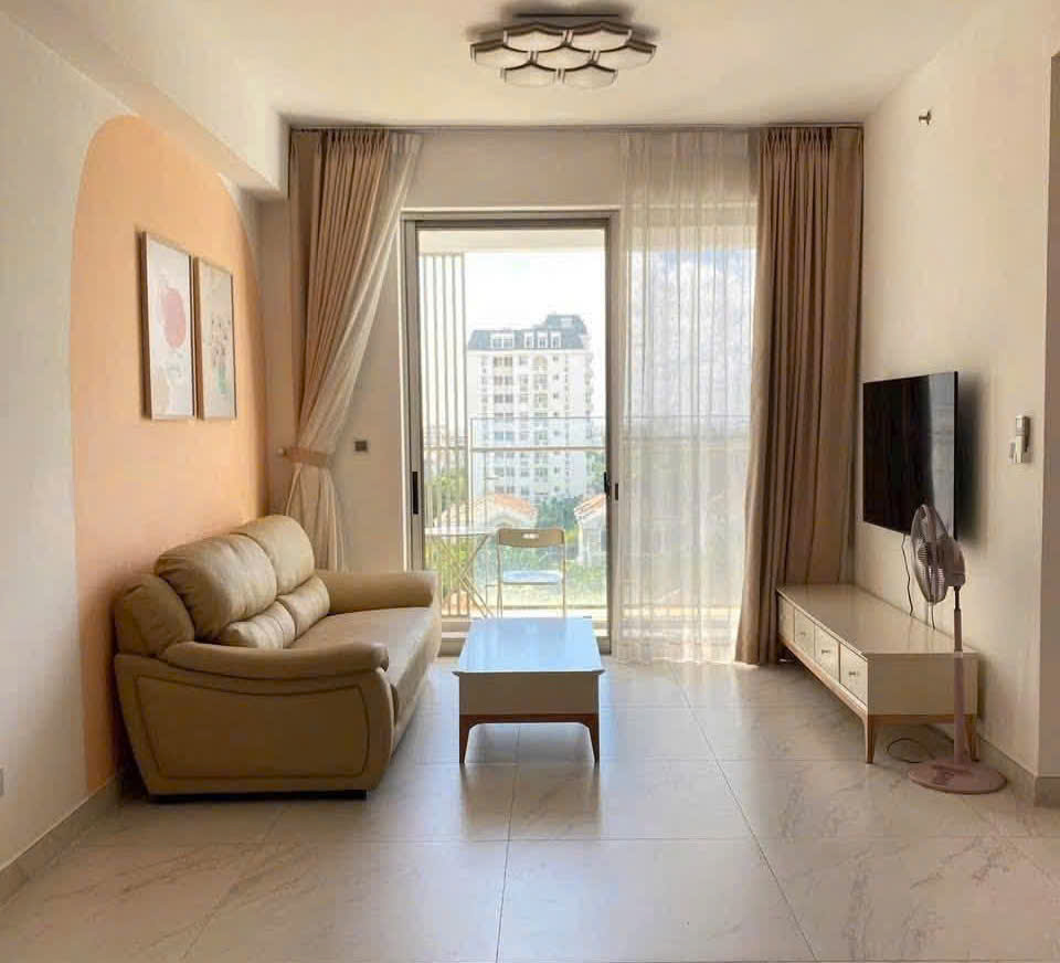 Cho thuê căn hộ Midtown 2 phòng ngủ full nội thất view villa có ô xe