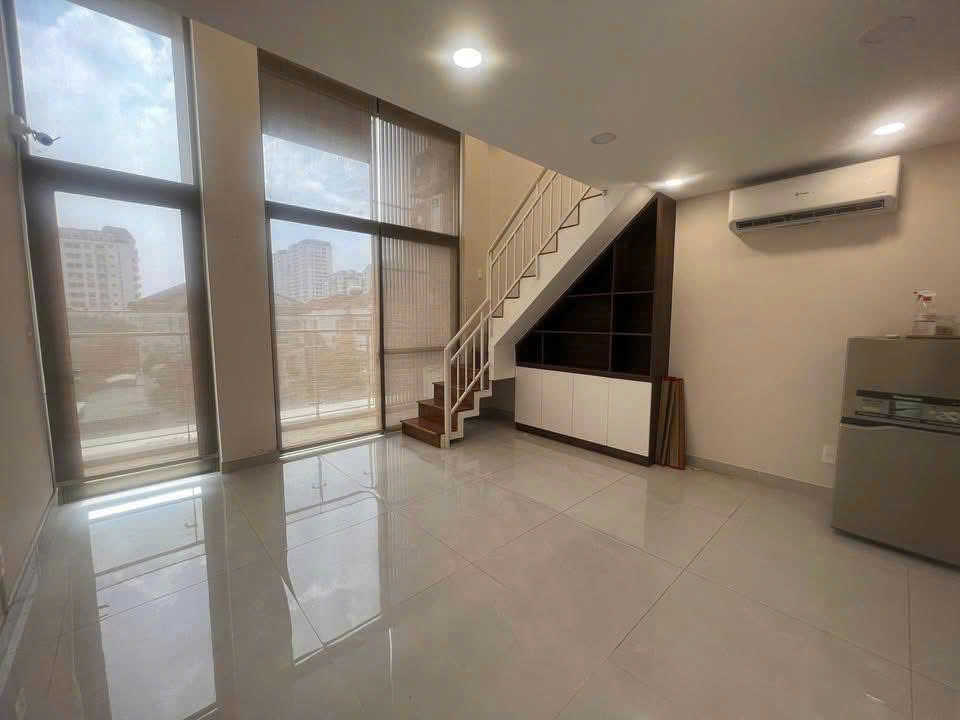 Bán Midtown Shophouse có lửng nội thất cơ bản vị trí đẹp