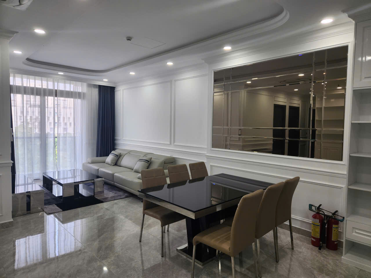 Modern 3 bedroom apartment with parking for rent at Midtown Phu My Hung 