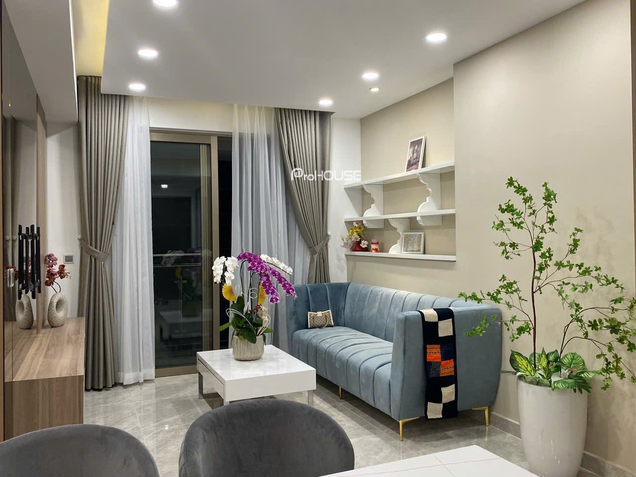Modern Midtown M8 Apartment For Rent | 2 Bedrooms | Fully Furnished | $1,300/month 