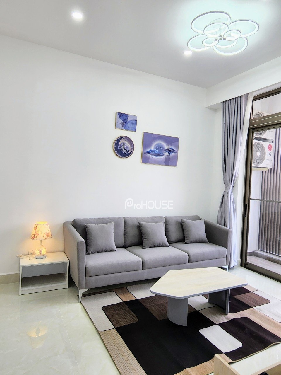 Cho thuê căn hộ view thoáng tại Midtown Phú Mỹ Hưng với 2 phòng ngủ full nội thất hiện đại