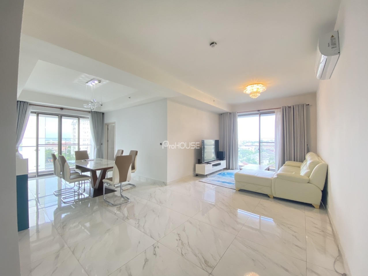 Spacious and fully furnished apartment for rent in The Grande-Midtown with 2 bedrooms