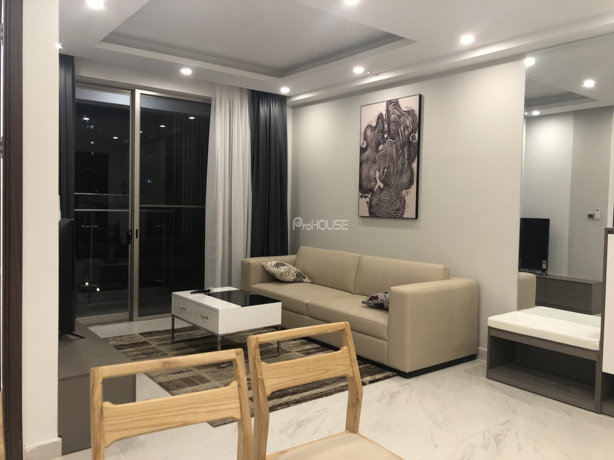 Cozy and fully furnished apartment for rent in Midtown M7 with 2 bedrooms