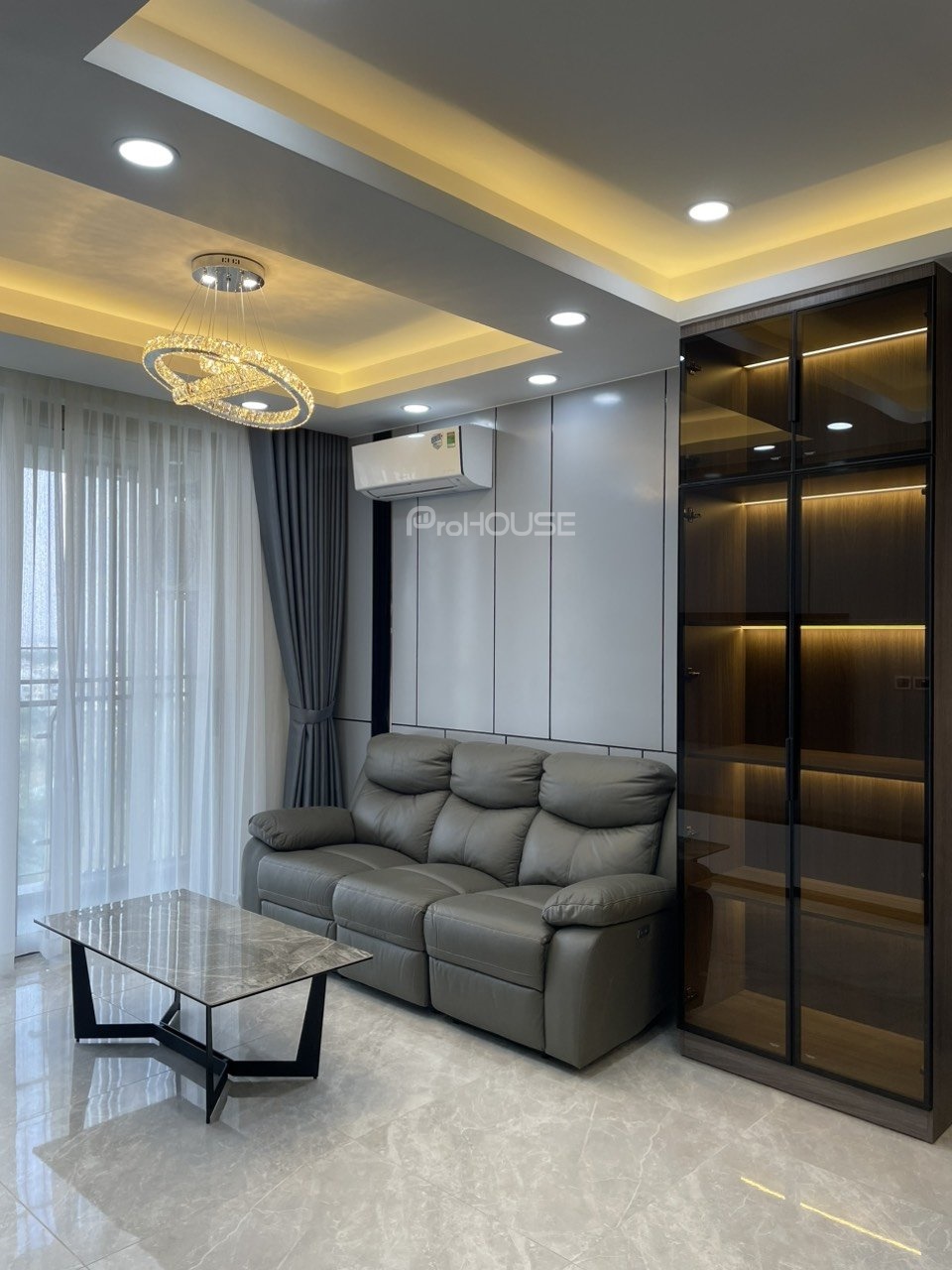 Cho thuê căn hộ đẹp và đầy đủ nội thất ở Midtown Phú Mỹ Hưng với 2 phòng ngủ