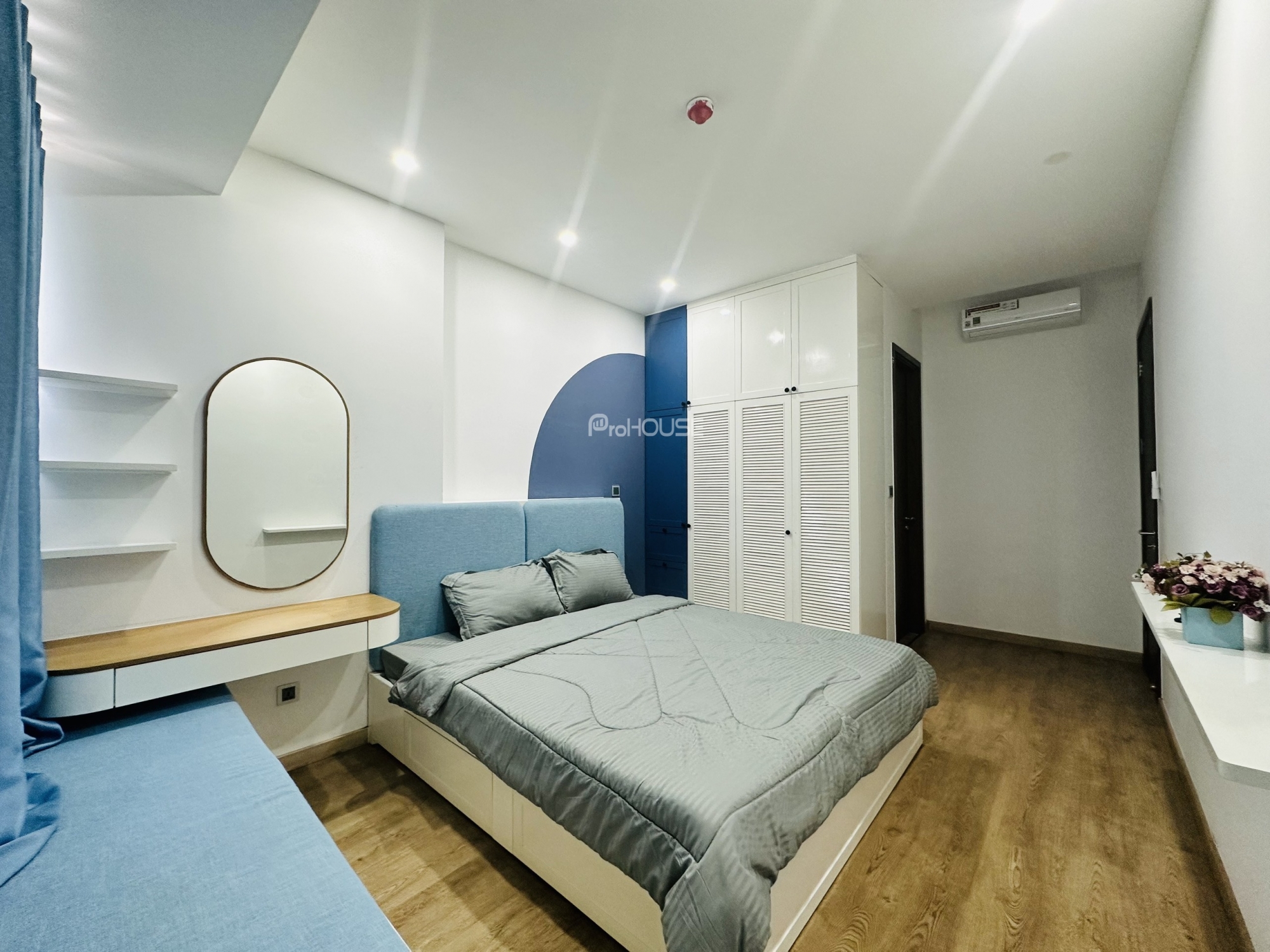 Blue tone 2-bedroom apartment for rent in Midtown Phu My Hung with unique design