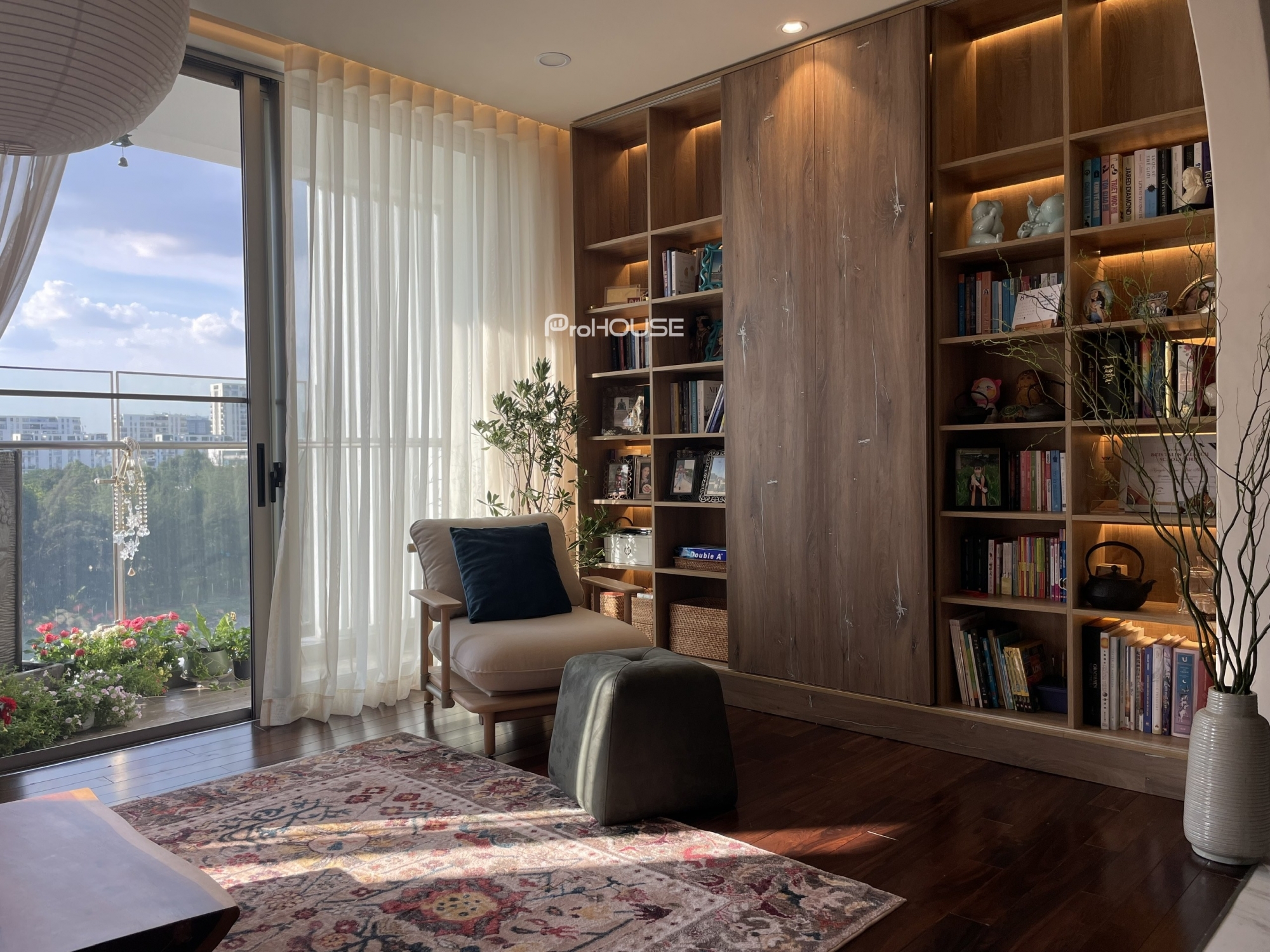Căn hộ view sông tuyệt đẹp cho thuê tại The Symphony – Midtown với nội thất đầy đủ