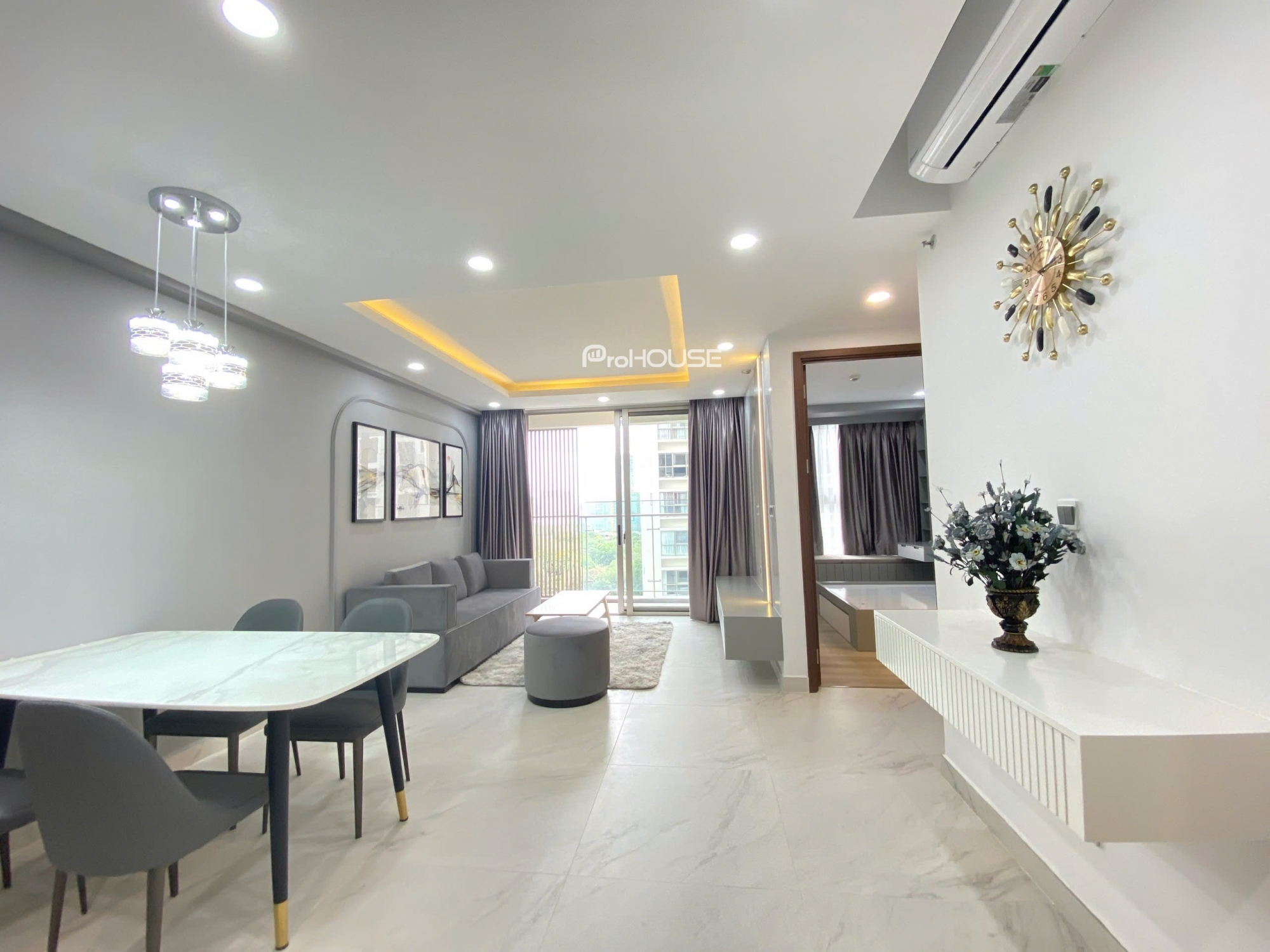 Căn hộ 2 phòng ngủ hiện đại cho thuê tại The Signature với nội thất đầy đủ và bố trí đẹp