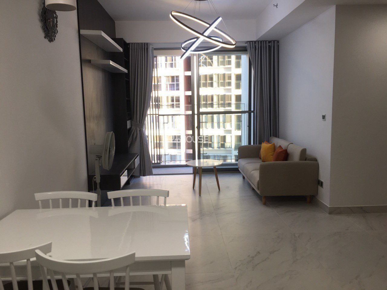 Midtown apartment area 80m2 for sale with 2 bedrooms full of modern furniture