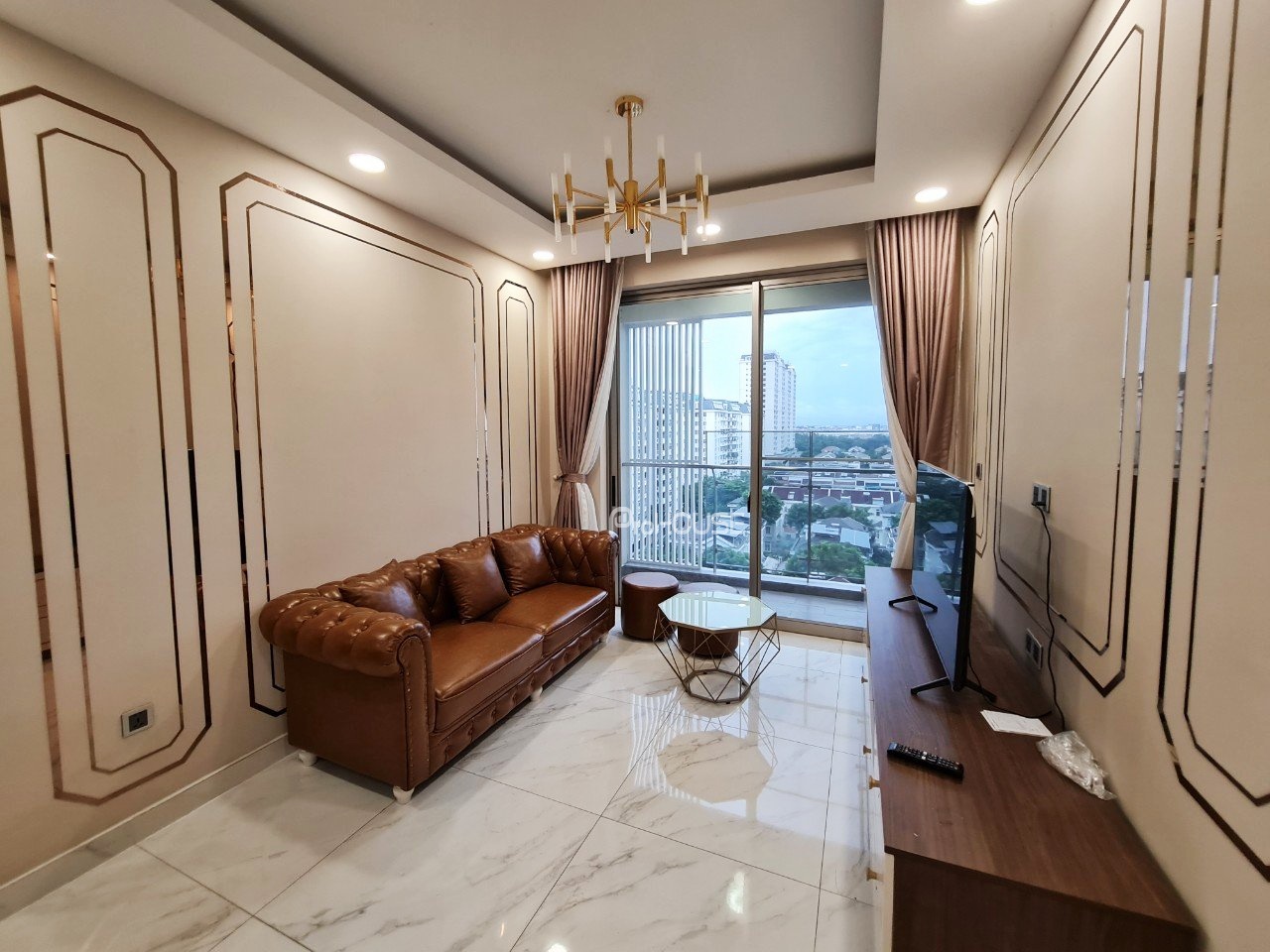 Super luxurious 2-bedroom apartment for rent in Midtown M6 with full furniture and beautiful view