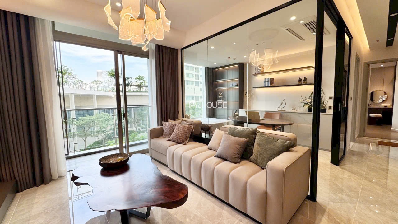 Luxury 2 bedroom apartment for sale in Midtown Phu My Hung with cheap price