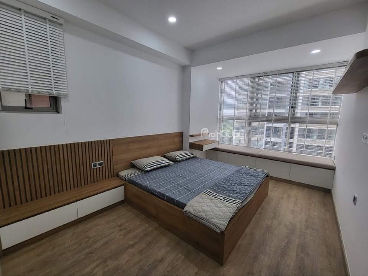 Cho thuê căn hộ hiện đại 2 phòng ngủ ở Midtown M7 với đầy đủ nội thất 