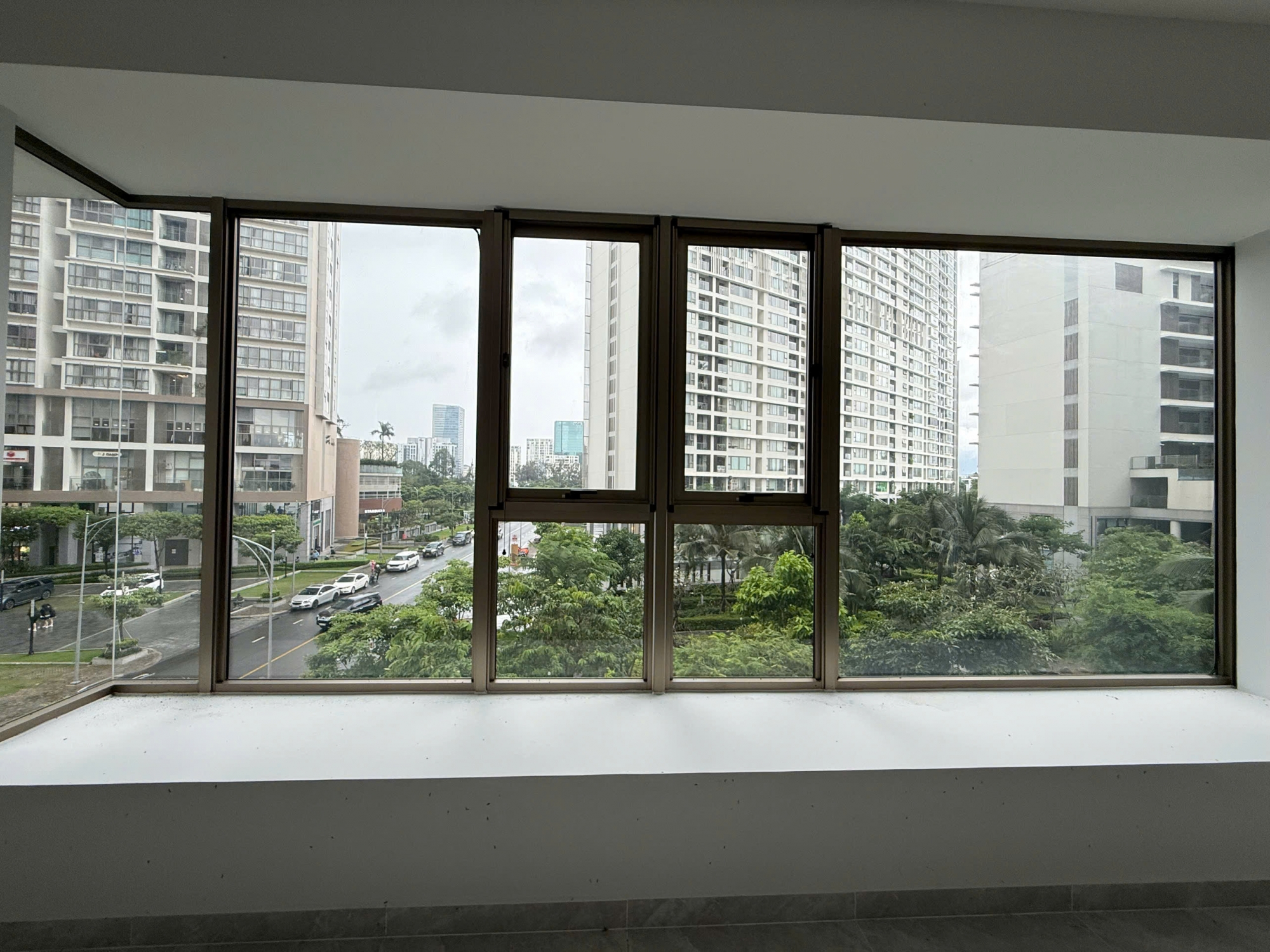 Bán shophouse Midtown diện tích 112m² không gian rộng thích hợp kinh doanh